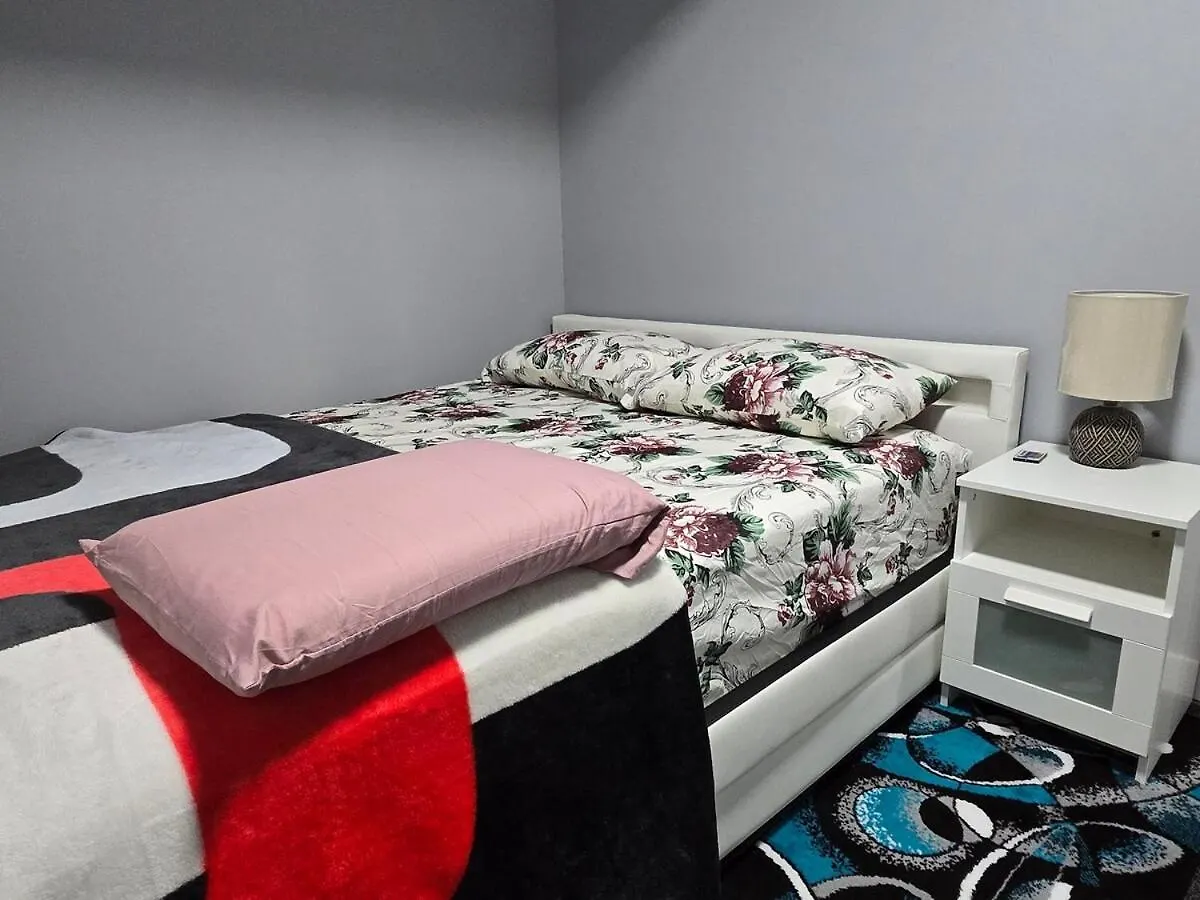 Jaykay Executive Suite Winnipeg 0*,  Canada